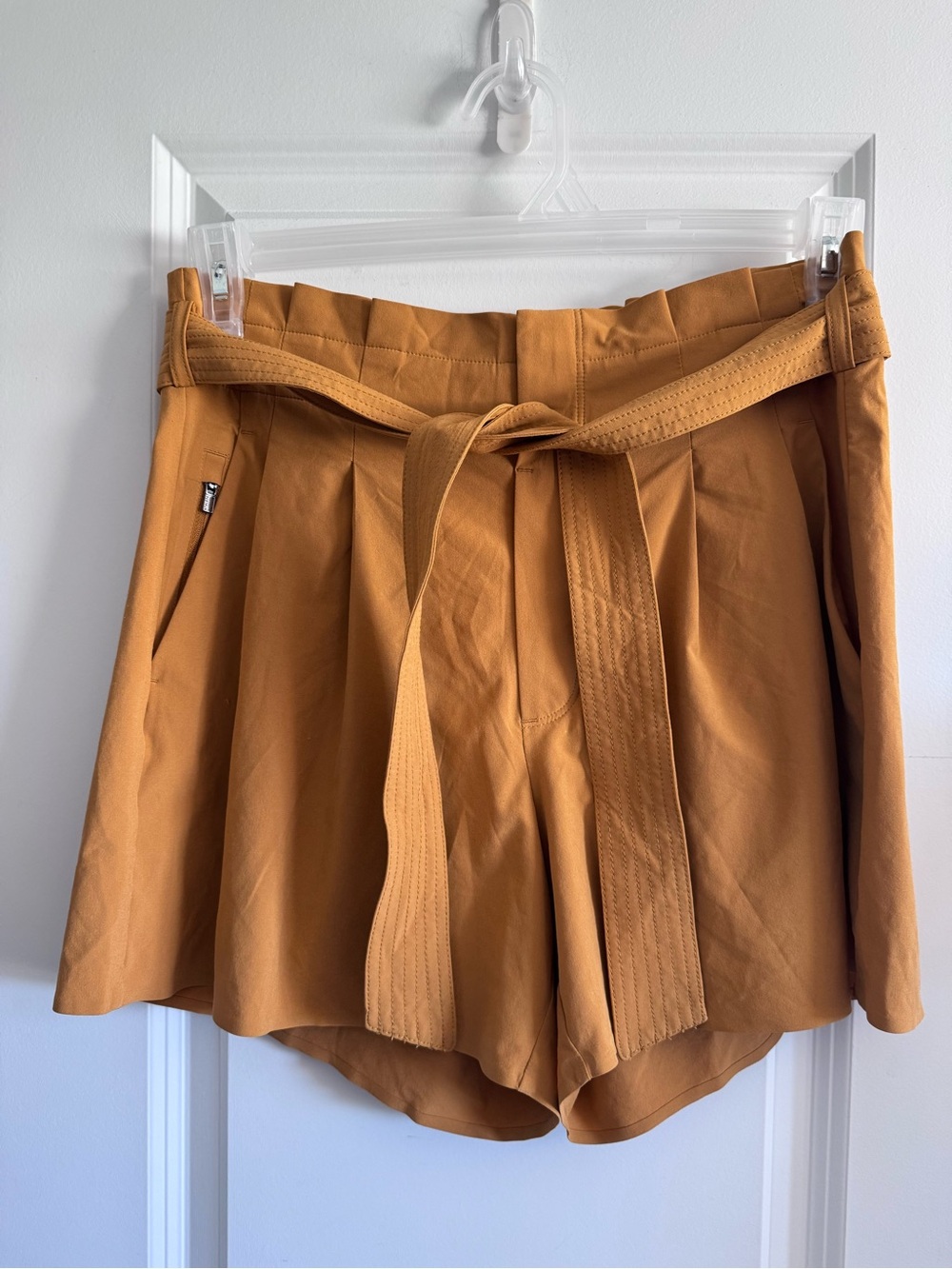 Athleta skyline shorts ll paperbag waist with a tie belt-mustard yellow - Picture 3 of 11